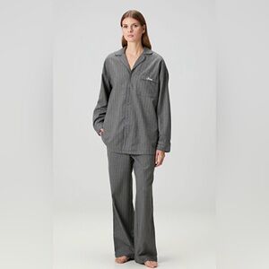 SKIMS women’s gray flannel pinstripe pajama set size XS, brand new with tags